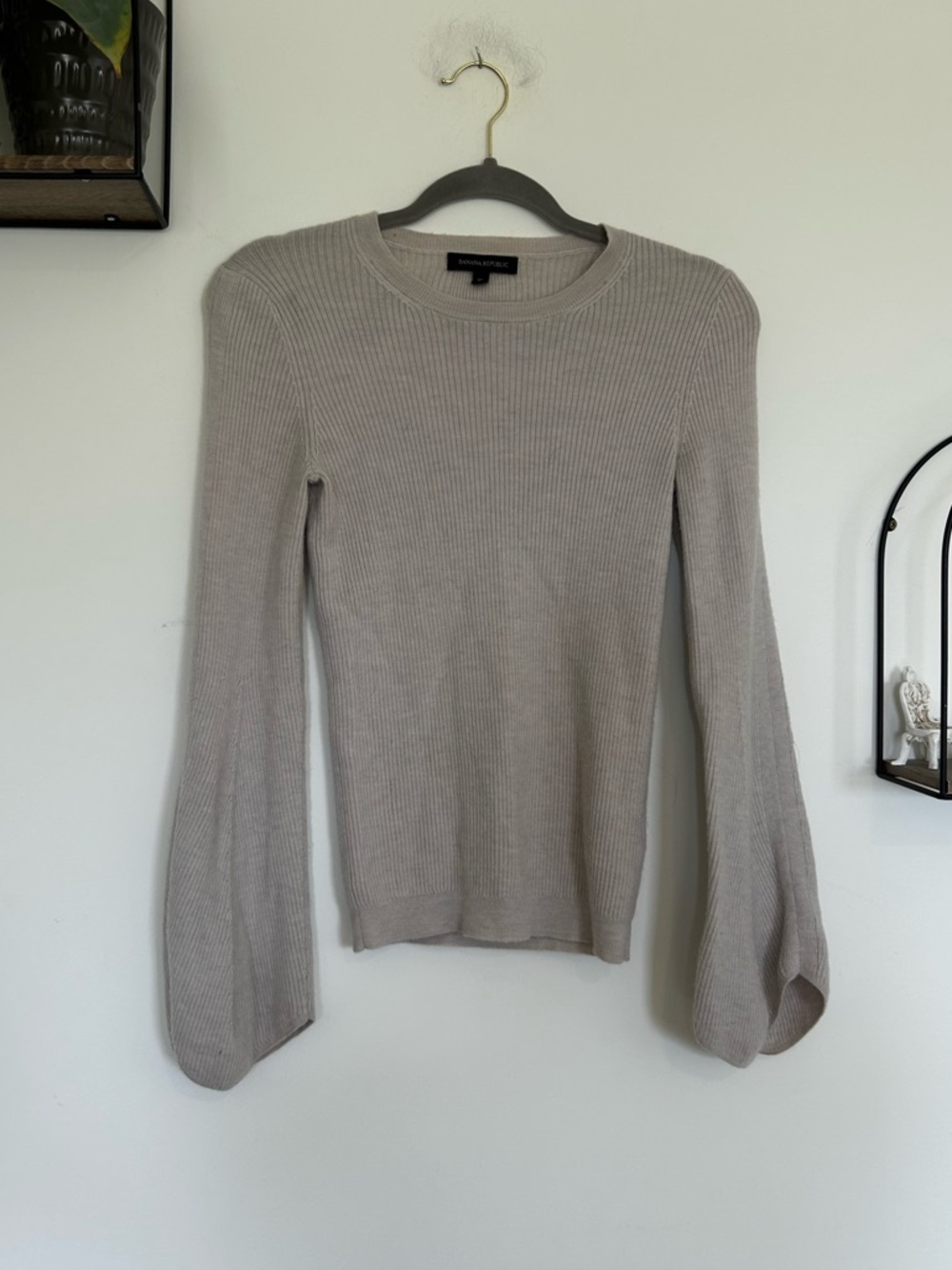 Banana Republic Long Dramatic Sleeve‎ Ribbed Crewneck Sweater Shirt Size XS